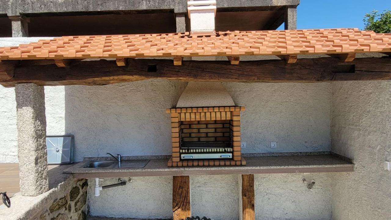 Casinhas Da Eira Caramulo Turismo Rural Arca Luaran gambar